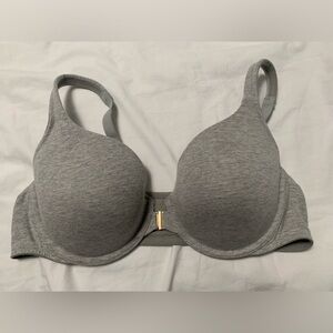 Lightly lined cotton T-shirt, front closure bra